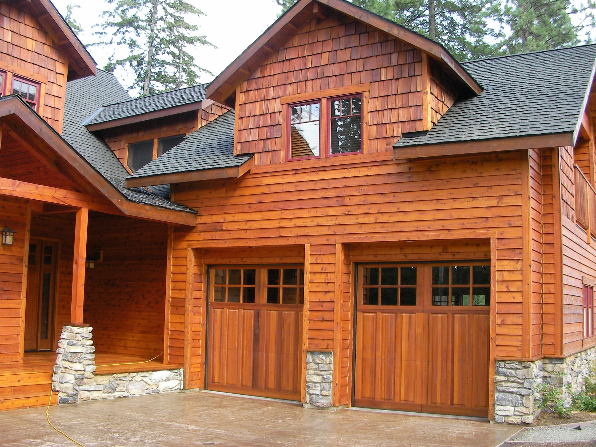 Lovitt's Cedar Siding Stain in Honey color